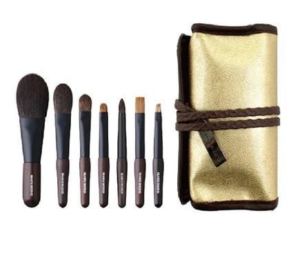 HAKUHODO Portable Kokutan Mini Brush Set Набір з 7 пензлів для макіяжу